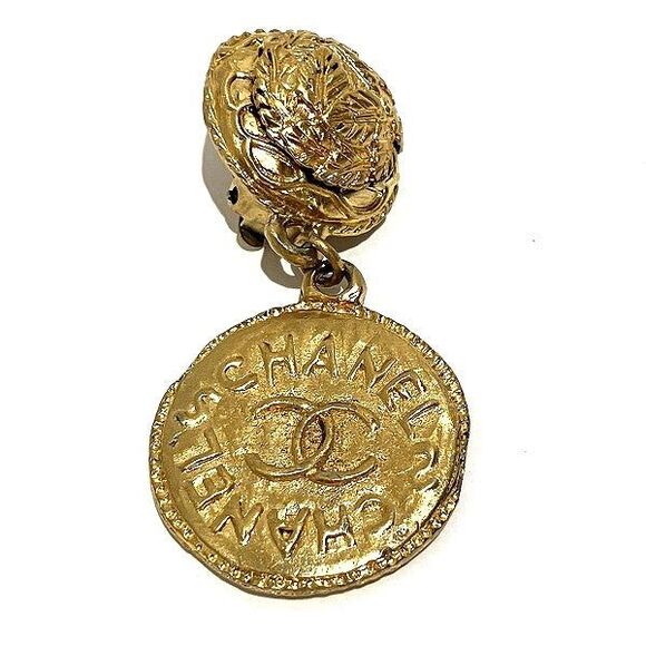 Chanel Coin Motif Earrings - Picture 6 of 6